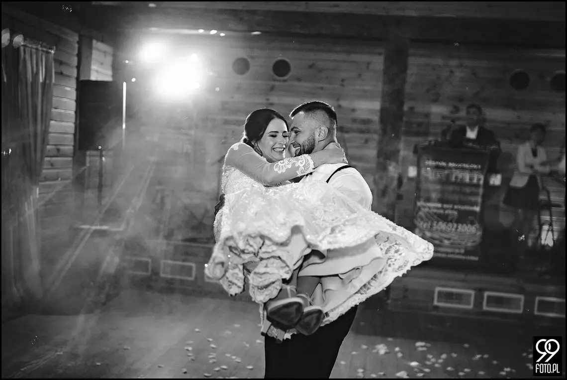 Zielone Wzgórze Koniusza, fotograf ślubny Proszowice, garbus do ślubu