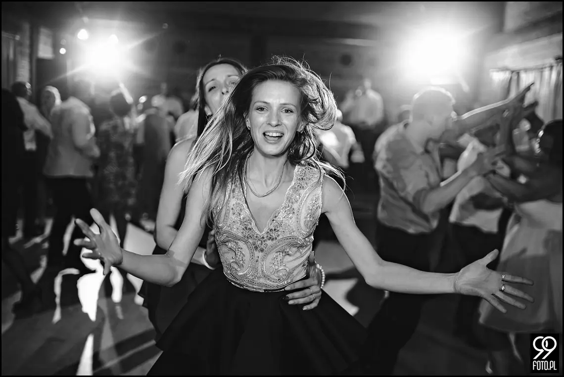 Zielone Wzgórze Koniusza, fotograf ślubny Proszowice, garbus do ślubu