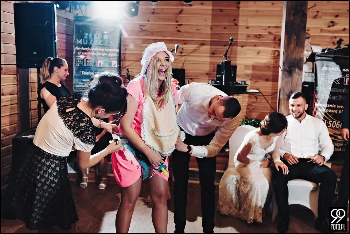 Zielone Wzgórze Koniusza, fotograf ślubny Proszowice, garbus do ślubu