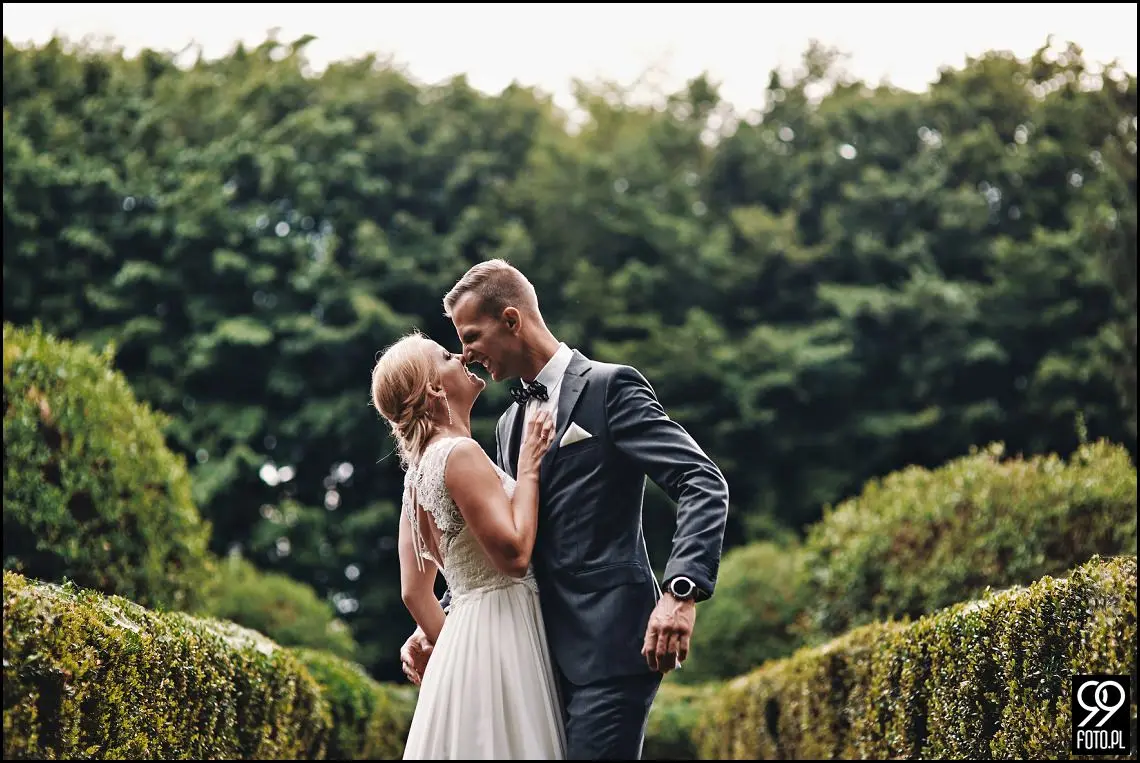 pomysł na sesję zdjęciową, ciekawe miejsca w krakowie, zdjęcia pary młodej w plenerze