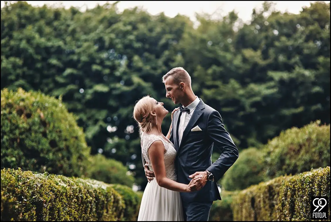 pomysł na sesję zdjęciową, ciekawe miejsca w krakowie, zdjęcia pary młodej w plenerze