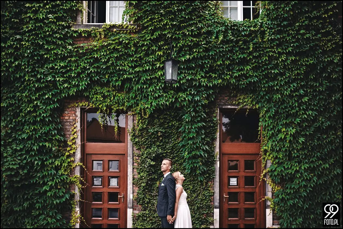 pomysł na sesję zdjęciową, ciekawe miejsca w krakowie, zdjęcia pary młodej w plenerze