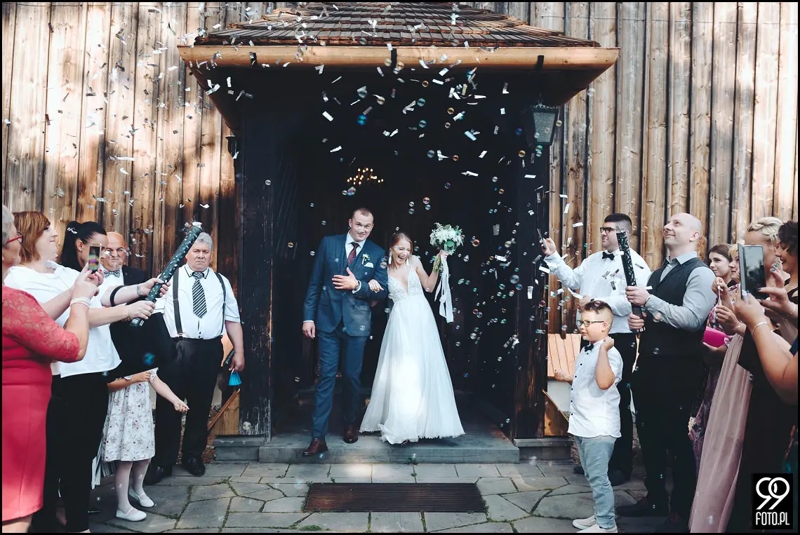 wesele w stodole, rustykalne wesele pod krakowem, folwark wiązy marszowice, ślub boho