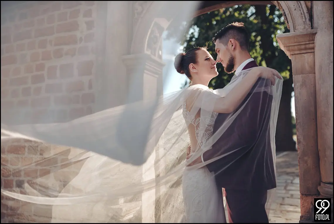 plener ślubny niepołomice, plener ślubny Zamek Króleski w Niepołomicach