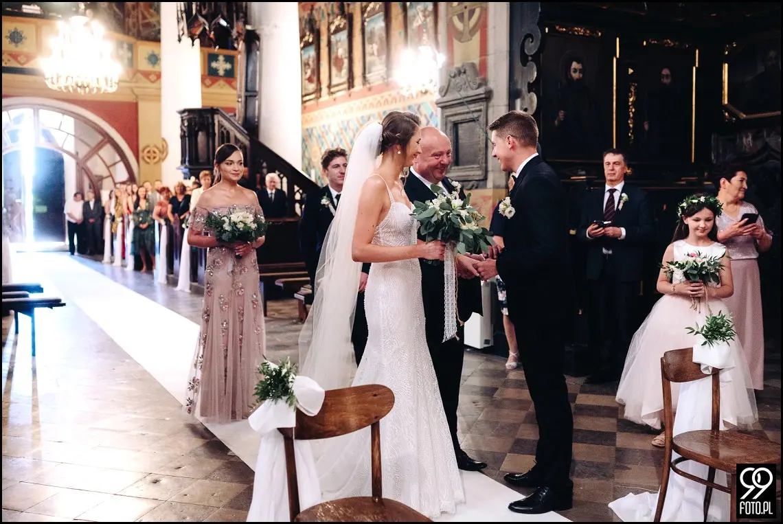 wesele w stylu boho, wesele w stodole, ślub w klimacie rustykalnym