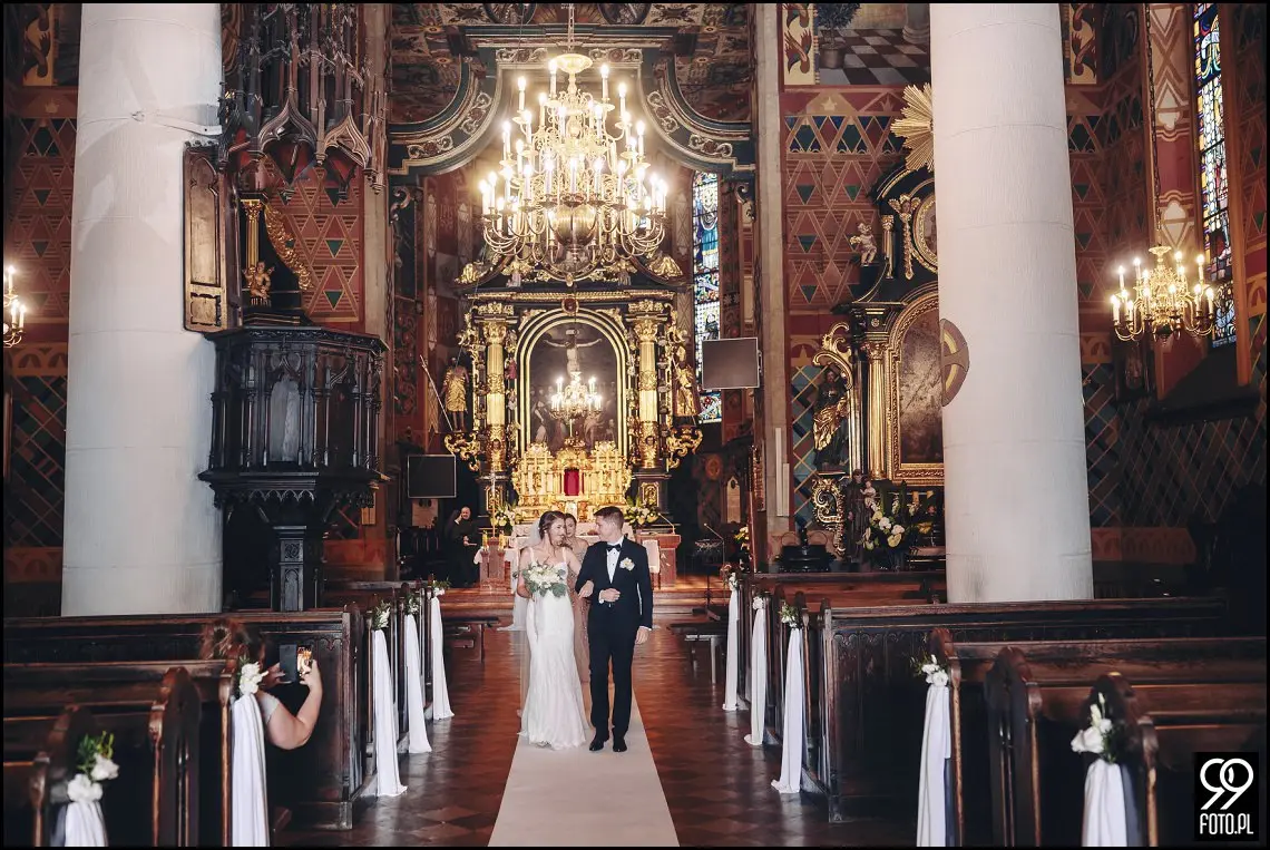 wesele w stylu boho, wesele w stodole, ślub w klimacie rustykalnym