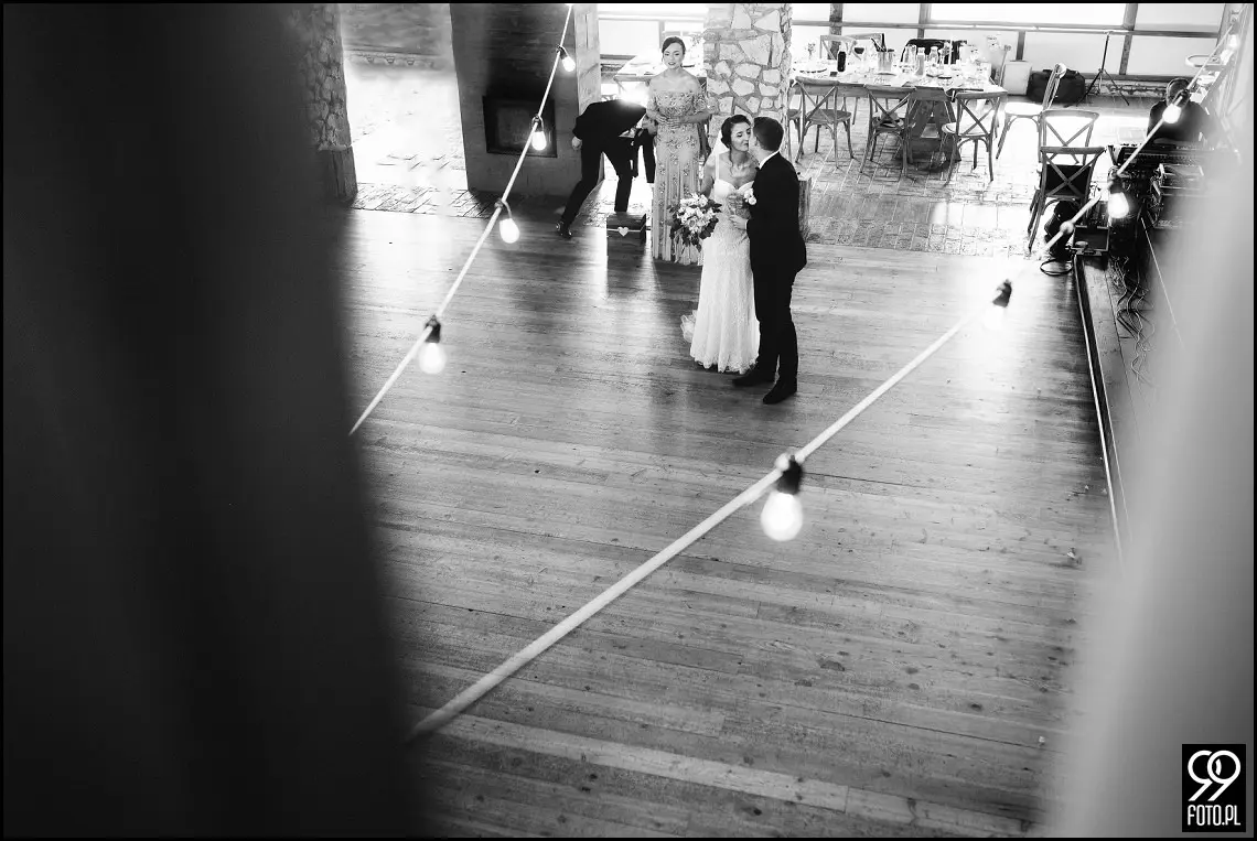 wesele w stylu boho, wesele w stodole, ślub w klimacie rustykalnym