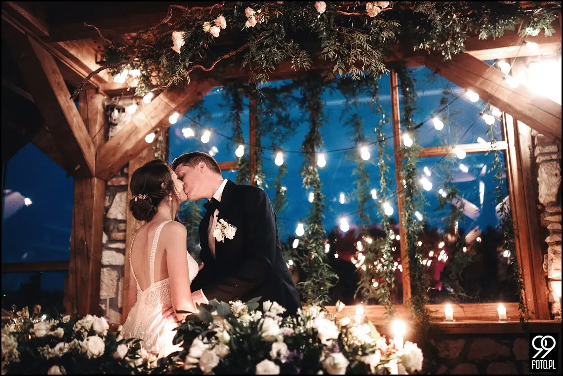 wesele w stylu boho, wesele w stodole, ślub w klimacie rustykalnym