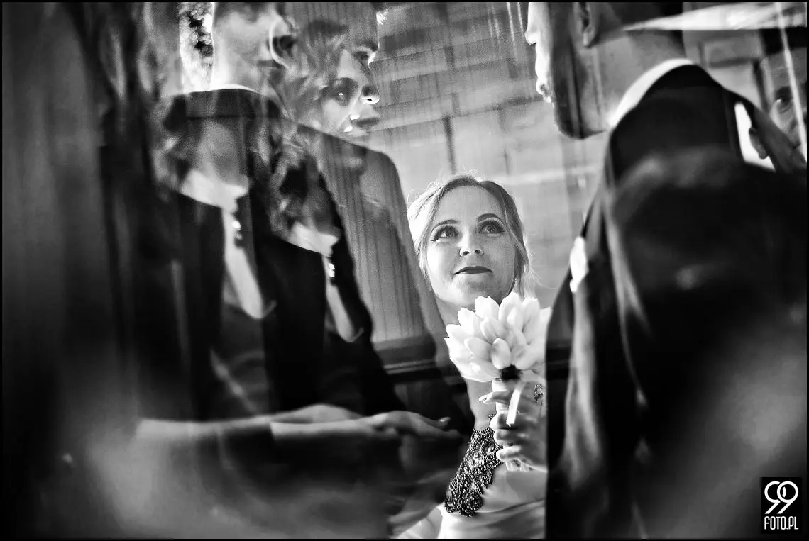 fotograf na wesele kraków,reportaż ślubny kraków,zdjęcia ślubne dom weselny karolinka