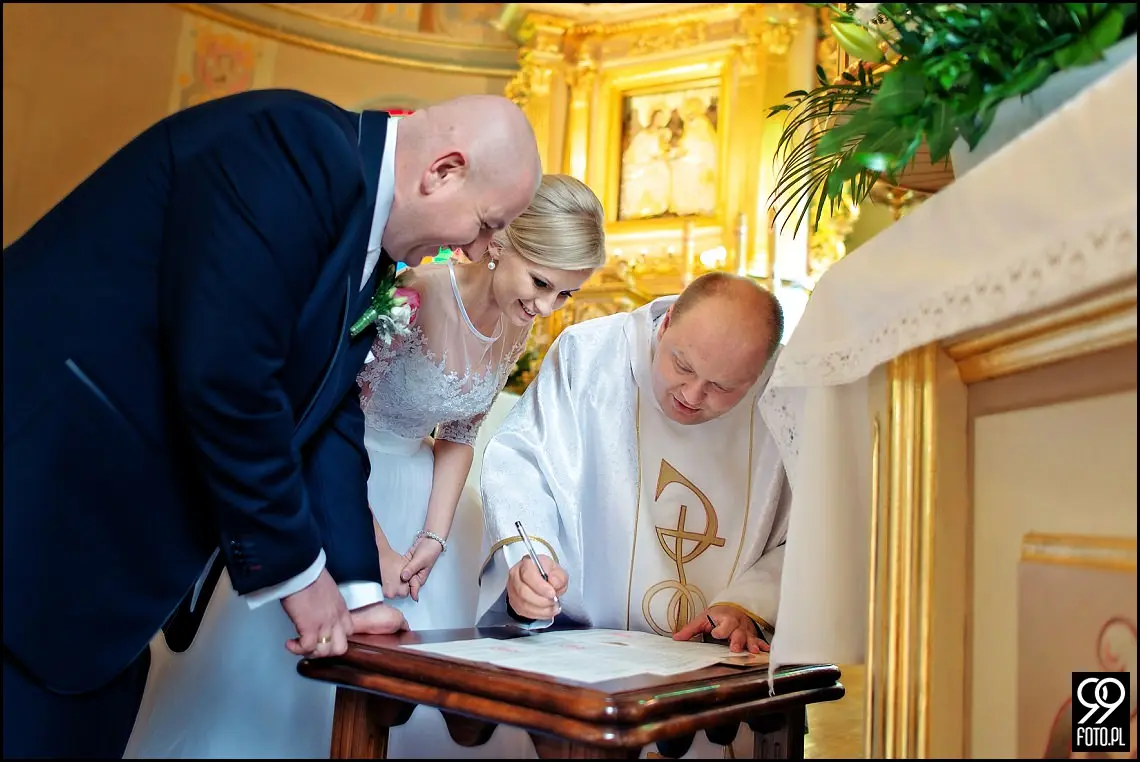 zdjęcia ślubne restauracja magnolia budzów,fotograf na wesele stronie,fotograf na ślub zakrzów