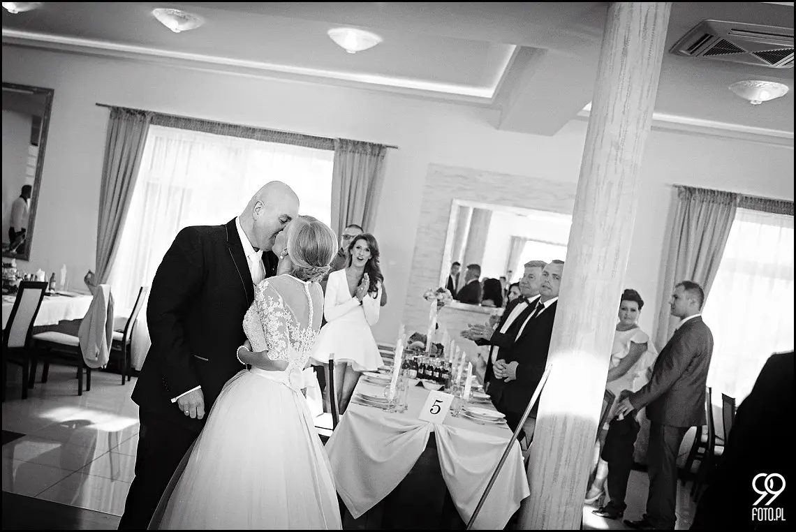zdjęcia ślubne restauracja magnolia budzów,fotograf na wesele stronie,fotograf na ślub zakrzów