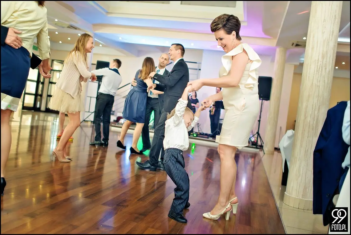 zdjęcia ślubne restauracja magnolia budzów,fotograf na wesele stronie,fotograf na ślub zakrzów