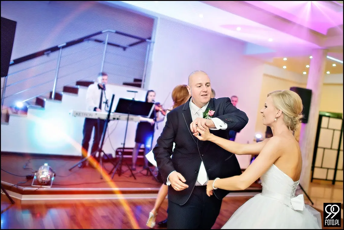 zdjęcia ślubne restauracja magnolia budzów,fotograf na wesele stronie,fotograf na ślub zakrzów