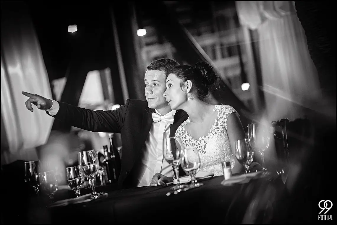 plener ślubny kraków,zdjęcia ślubne kładka bernatka