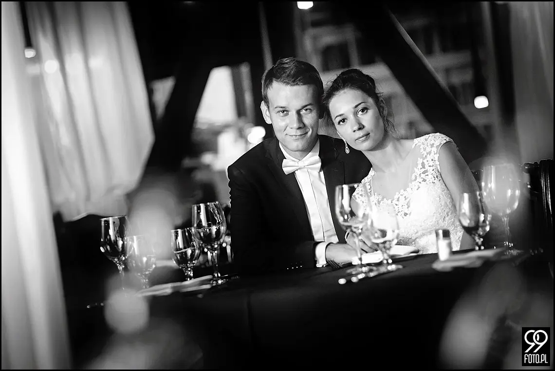 plener ślubny kraków,zdjęcia ślubne kładka bernatka