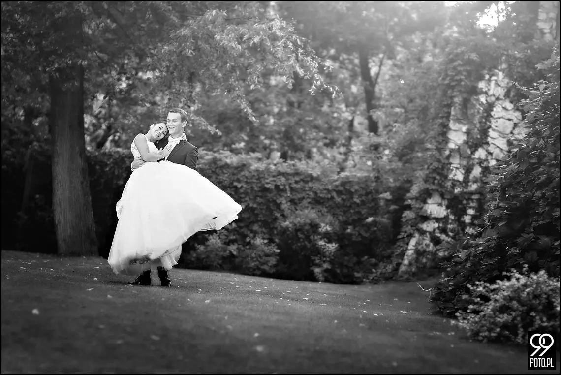 plener ślubny kraków,zdjęcia ślubne kładka bernatka