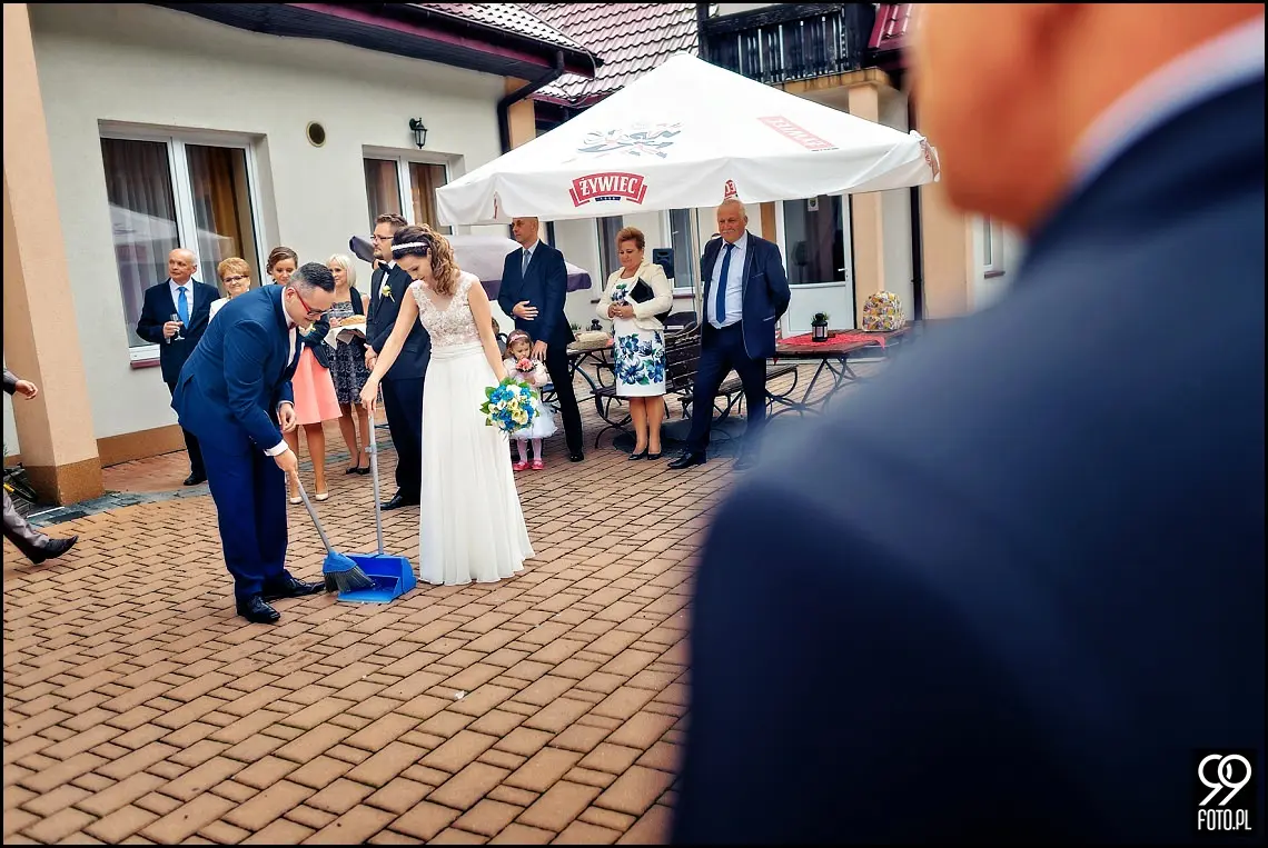 fotograf na wesele kraków,zdjęcia ślubne w restauracji zajazd polesie