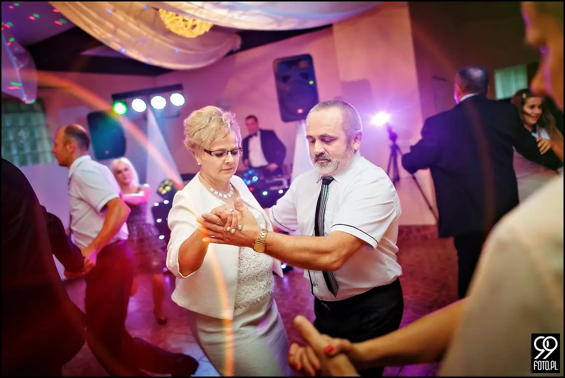 fotograf na wesele kraków,zdjęcia ślubne w restauracji zajazd polesie