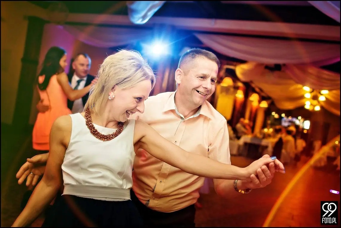 fotograf na wesele kraków,zdjęcia ślubne w restauracji zajazd polesie