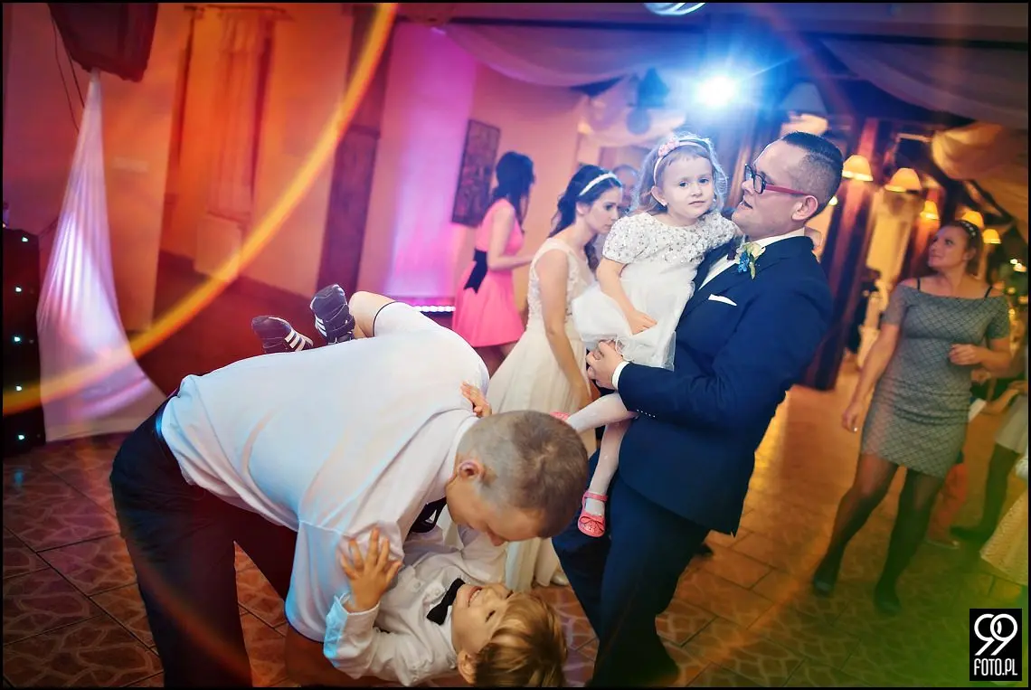 fotograf na wesele kraków,zdjęcia ślubne w restauracji zajazd polesie