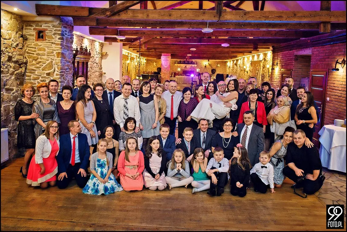 zdjęcia ślubne folwark stara winiarnia,fotograf na ślub mszana dolna,fotograf na ślub cywilny