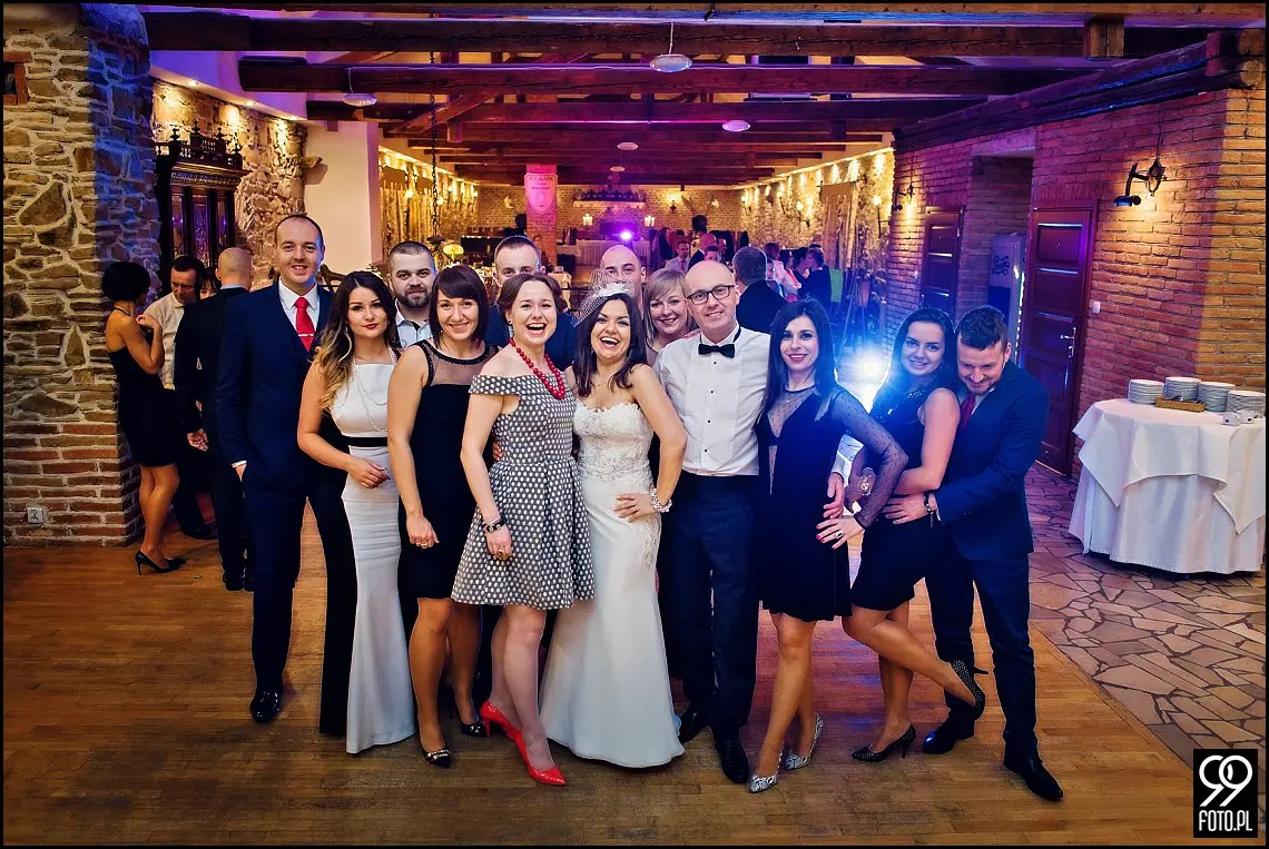 zdjęcia ślubne folwark stara winiarnia,fotograf na ślub mszana dolna,fotograf na ślub cywilny