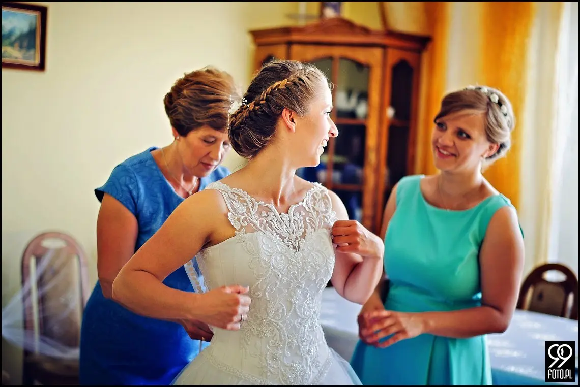 fotograf na wesele kraków,reportaż ślubny bolechowiece,dom weselny u niedźwiedzia