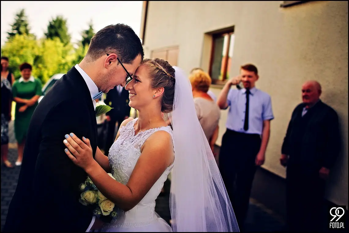 fotograf na wesele kraków,reportaż ślubny bolechowiece,dom weselny u niedźwiedzia