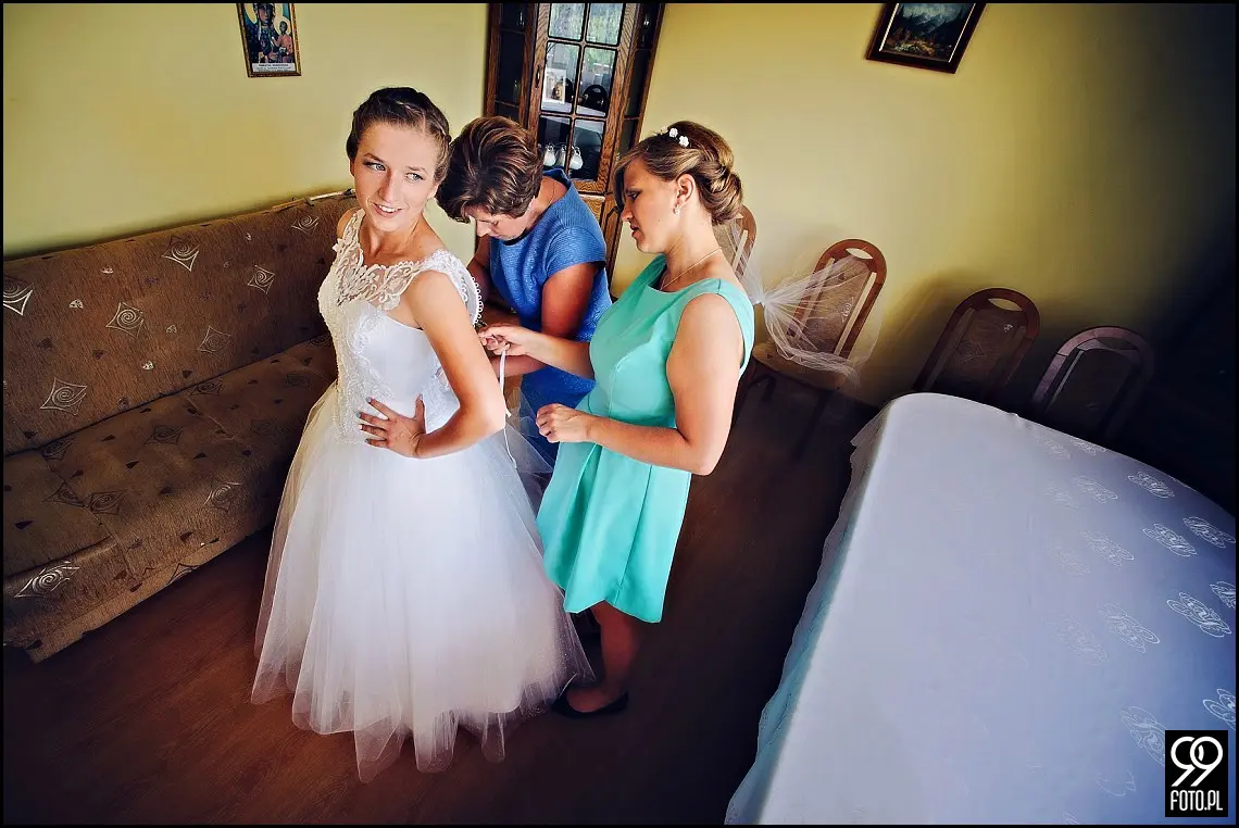 fotograf na wesele kraków,reportaż ślubny bolechowiece,dom weselny u niedźwiedzia