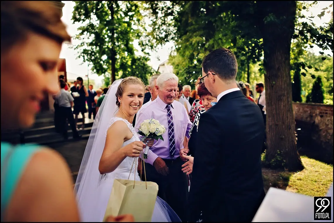 fotograf na wesele kraków,reportaż ślubny bolechowiece,dom weselny u niedźwiedzia