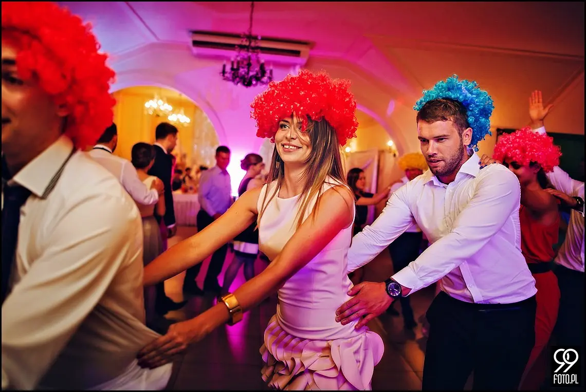 fotograf na wesele kraków,reportaż ślubny bolechowiece,dom weselny u niedźwiedzia