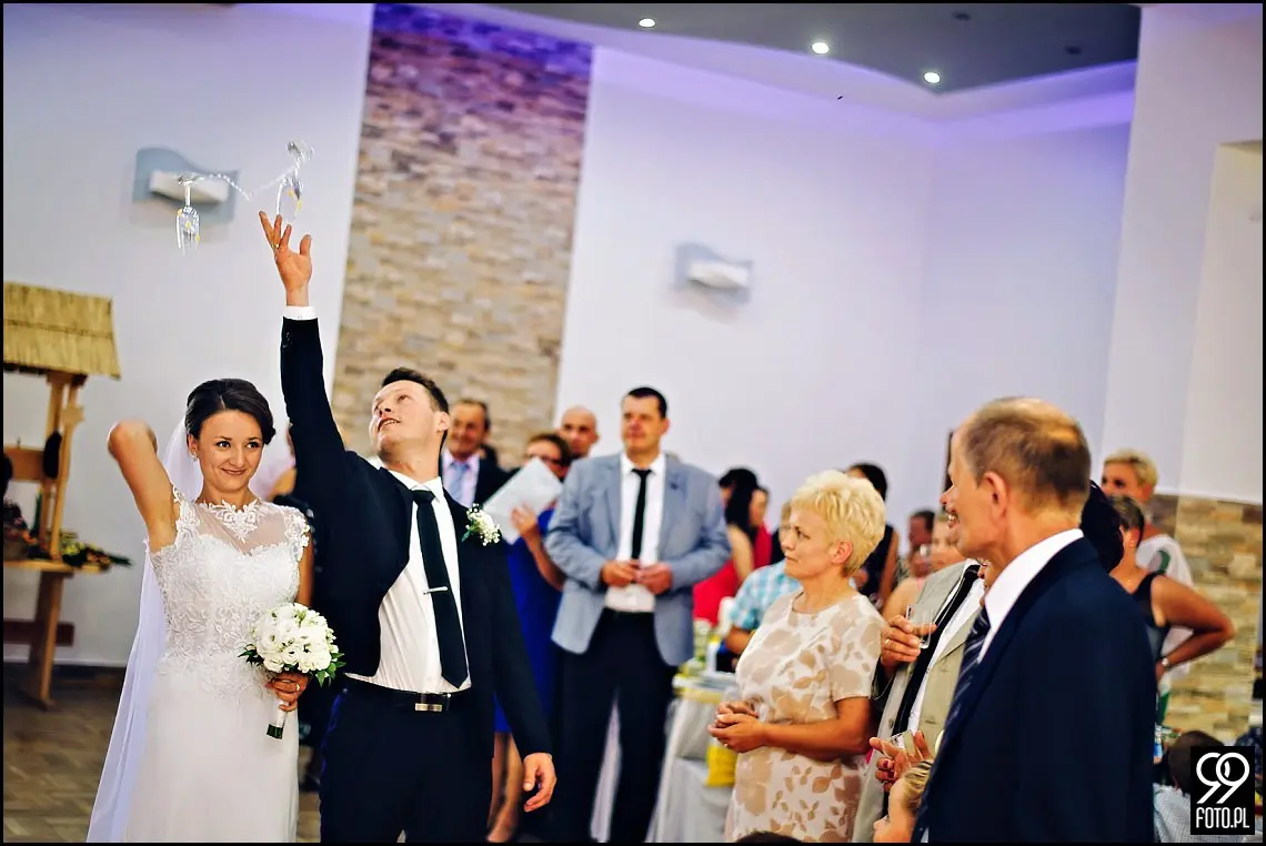 reportaż ślubny kraków,zdjęcia ślubne osp trzemeśnia