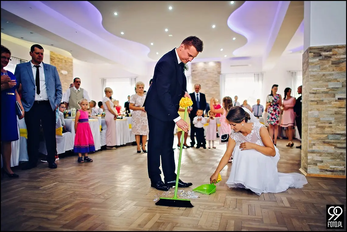 reportaż ślubny kraków,zdjęcia ślubne osp trzemeśnia