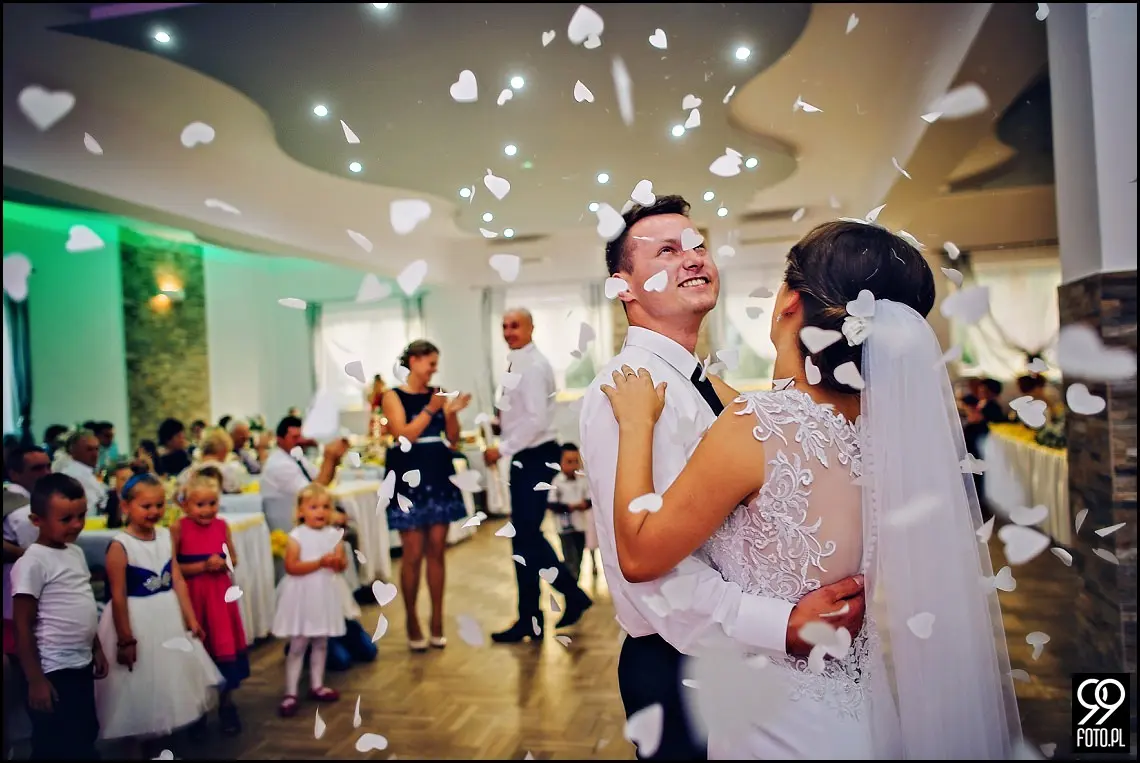 reportaż ślubny kraków,zdjęcia ślubne osp trzemeśnia