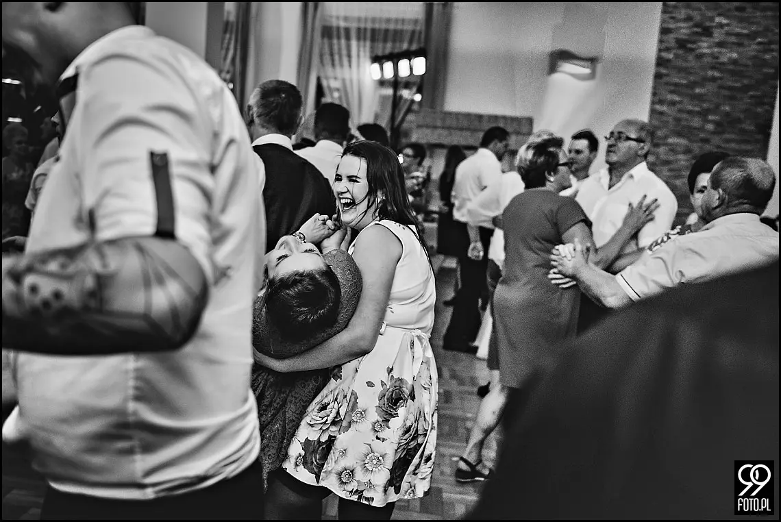 reportaż ślubny kraków,zdjęcia ślubne osp trzemeśnia