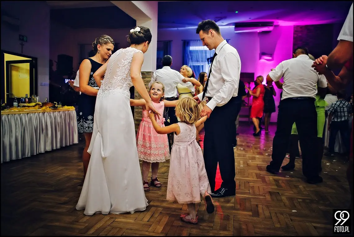 reportaż ślubny kraków,zdjęcia ślubne osp trzemeśnia