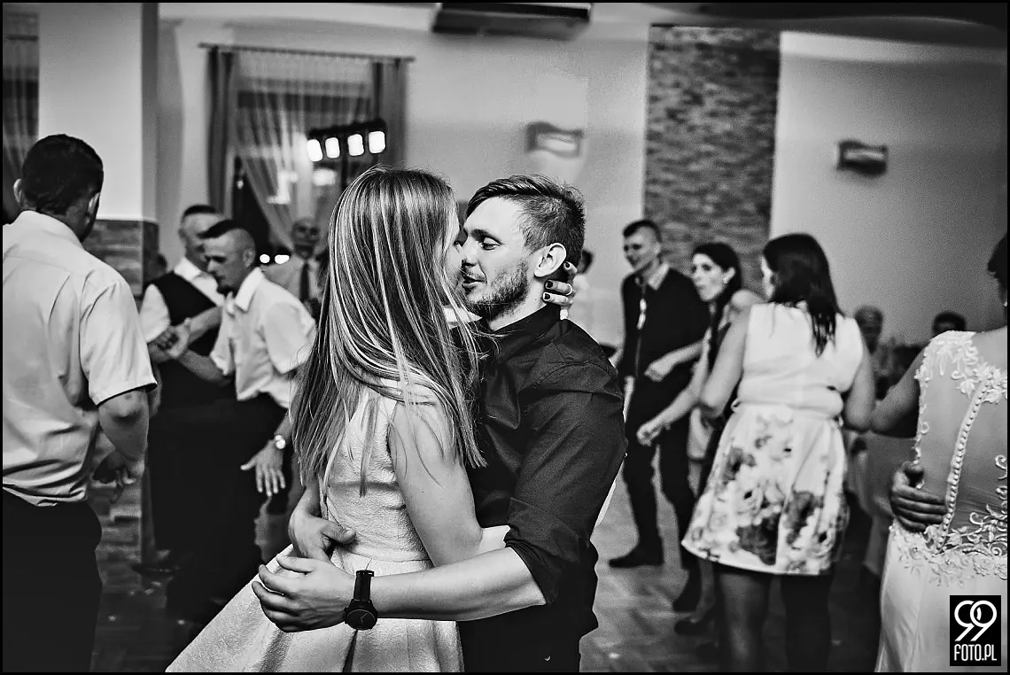 reportaż ślubny kraków,zdjęcia ślubne osp trzemeśnia