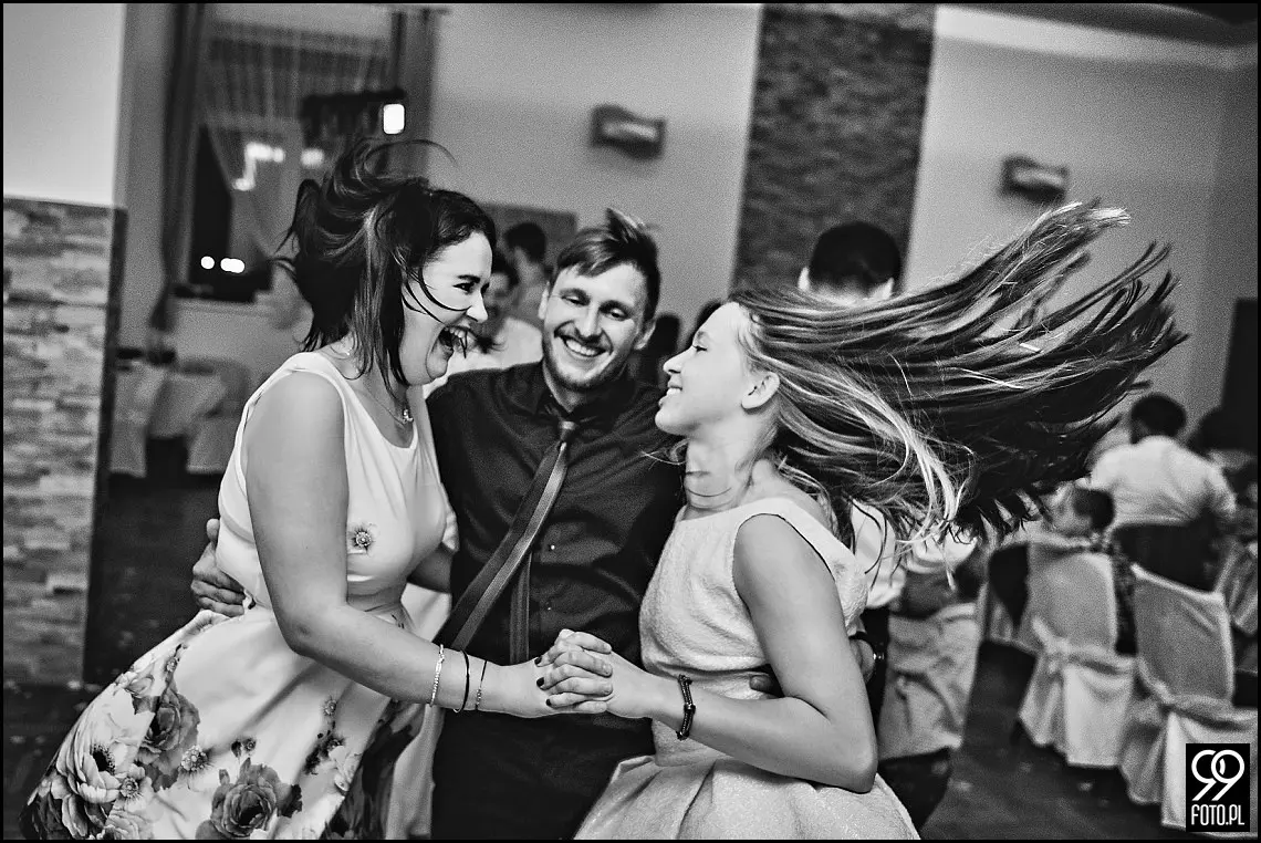 reportaż ślubny kraków,zdjęcia ślubne osp trzemeśnia