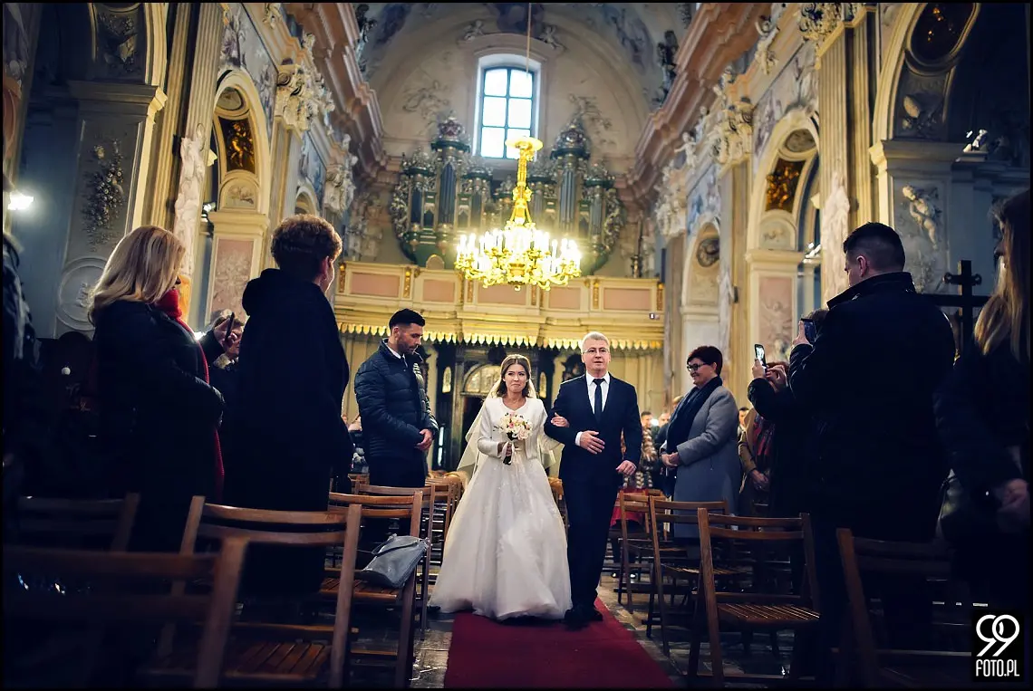 reportaż ślubny kościół Świętej anny kraków,zdjęcia ślubne hotel europejski