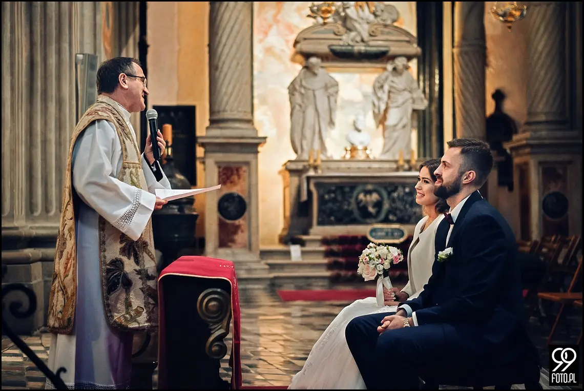 reportaż ślubny kościół Świętej anny kraków,zdjęcia ślubne hotel europejski