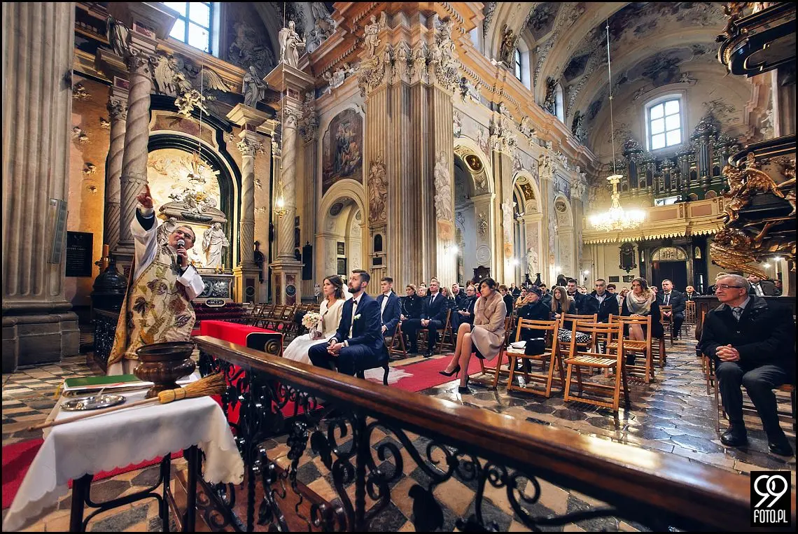 reportaż ślubny kościół Świętej anny kraków,zdjęcia ślubne hotel europejski