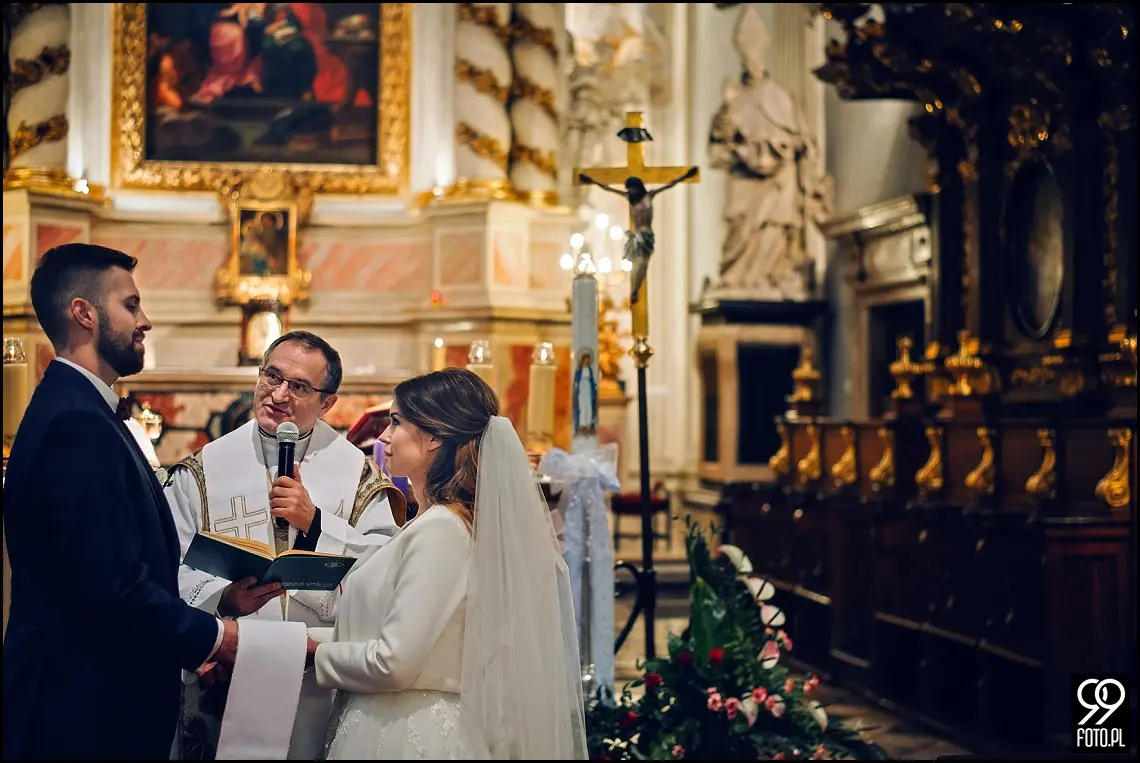 reportaż ślubny kościół Świętej anny kraków,zdjęcia ślubne hotel europejski
