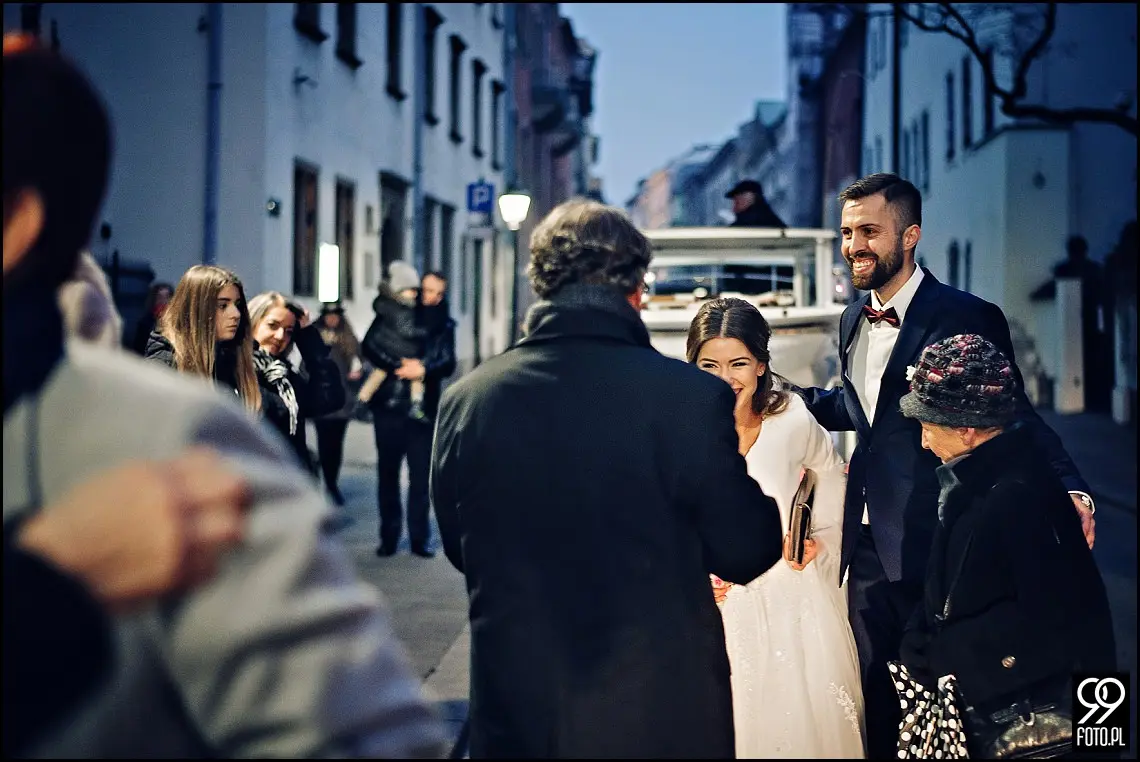reportaż ślubny kościół Świętej anny kraków,zdjęcia ślubne hotel europejski