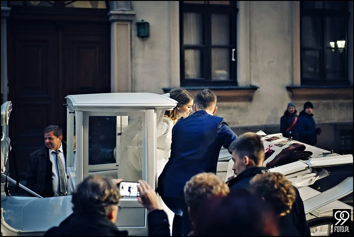 reportaż ślubny kościół Świętej anny kraków,zdjęcia ślubne hotel europejski