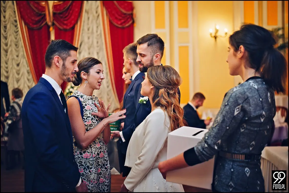 reportaż ślubny kościół Świętej anny kraków,zdjęcia ślubne hotel europejski