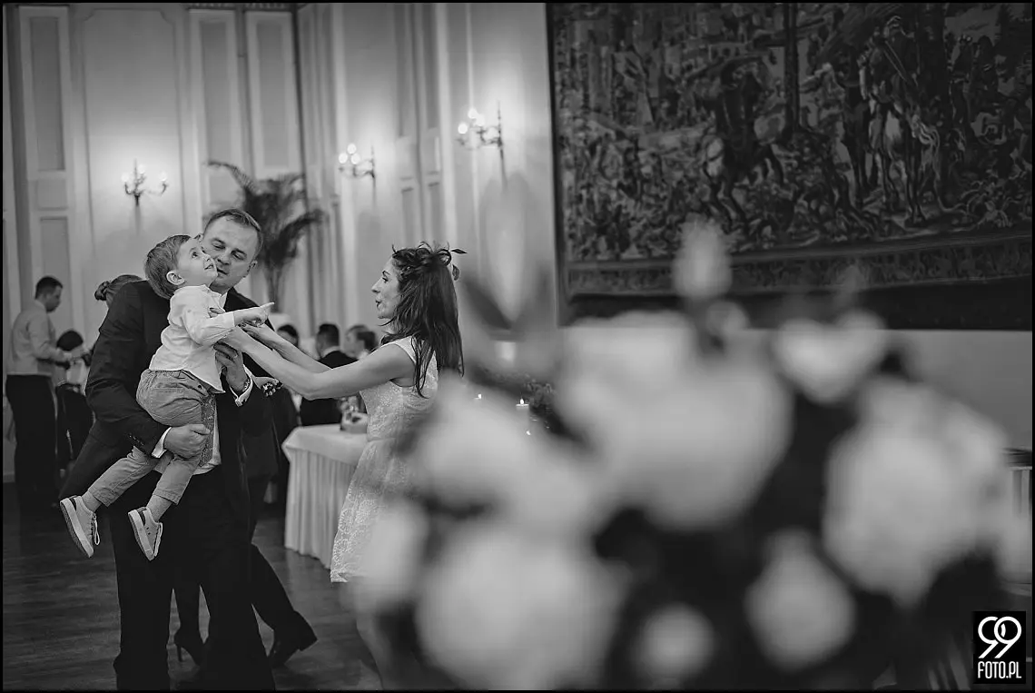 reportaż ślubny kościół Świętej anny kraków,zdjęcia ślubne hotel europejski