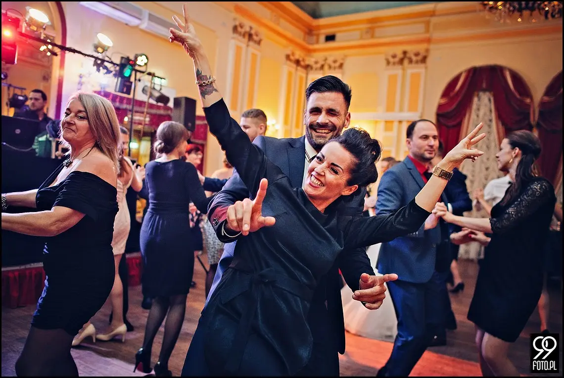 reportaż ślubny kościół Świętej anny kraków,zdjęcia ślubne hotel europejski