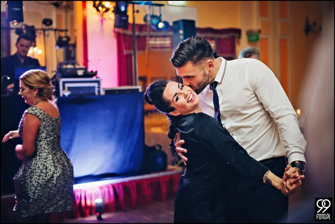 reportaż ślubny kościół Świętej anny kraków,zdjęcia ślubne hotel europejski