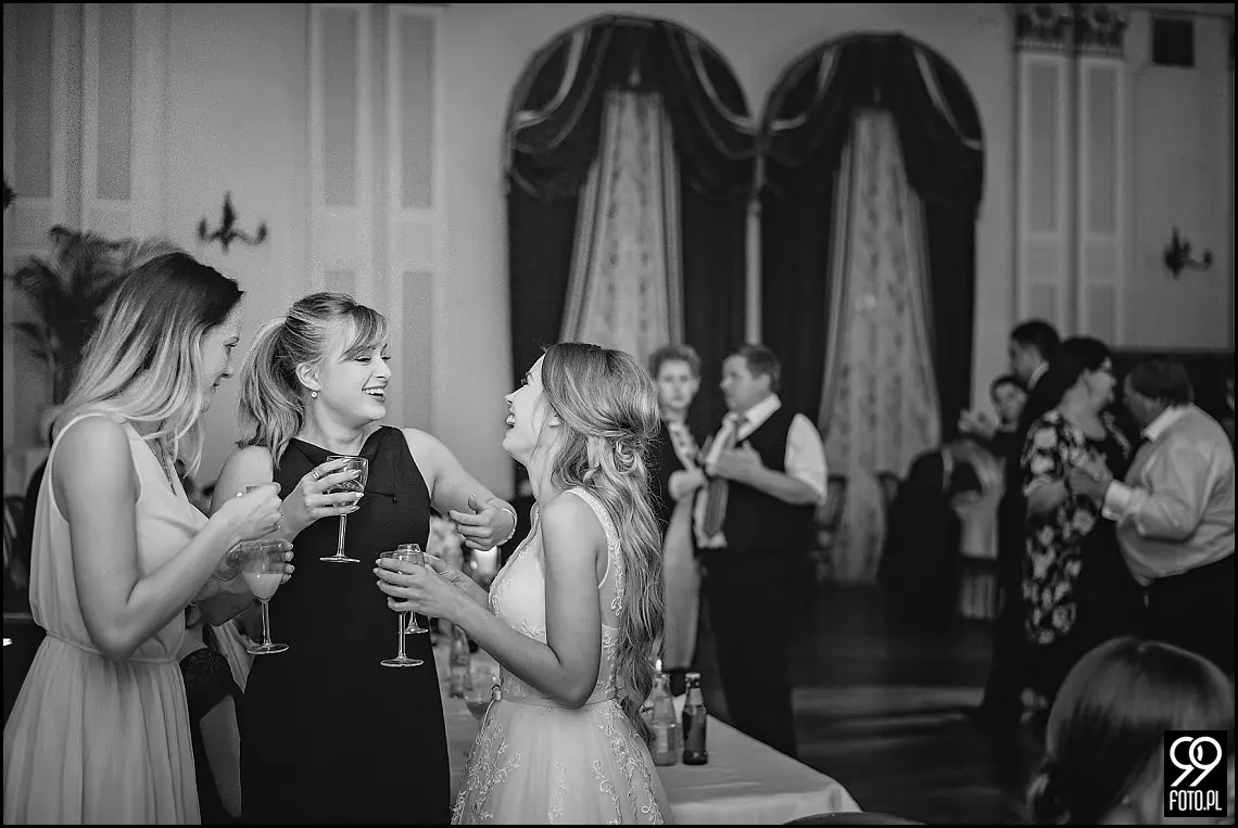 reportaż ślubny kościół Świętej anny kraków,zdjęcia ślubne hotel europejski