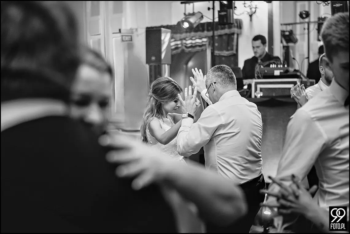 reportaż ślubny kościół Świętej anny kraków,zdjęcia ślubne hotel europejski